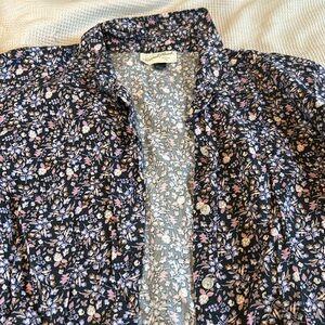 Universal Thread shirt size small